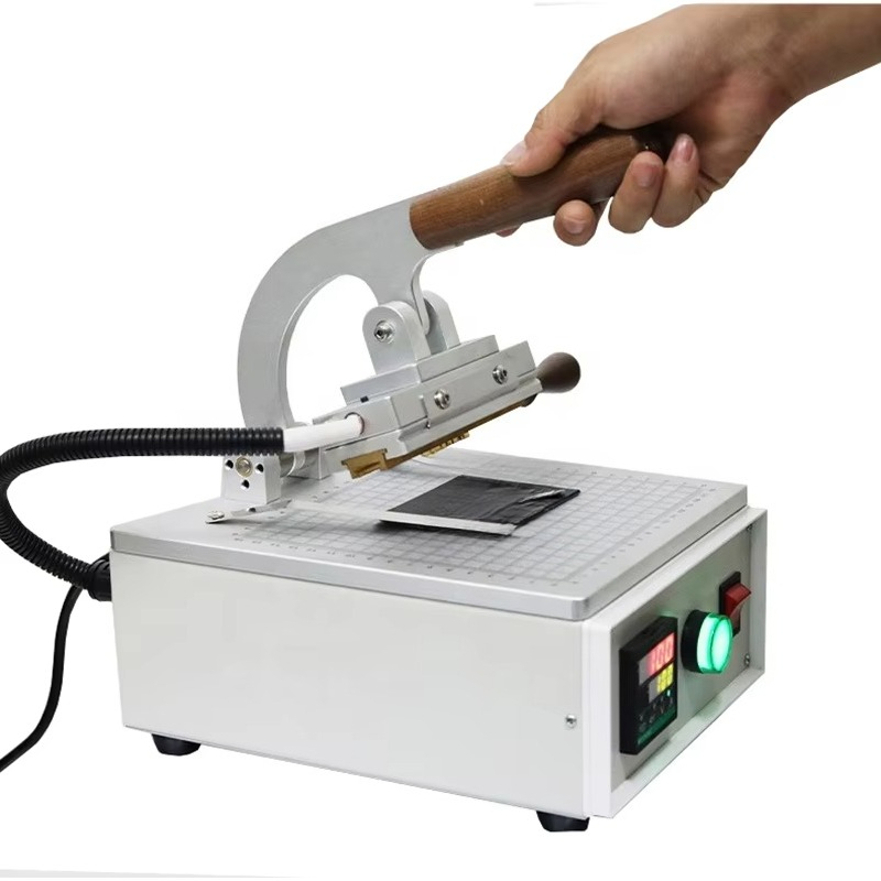 Proportional bronzing machine  - Leatherwork Manual recensione e prezzo