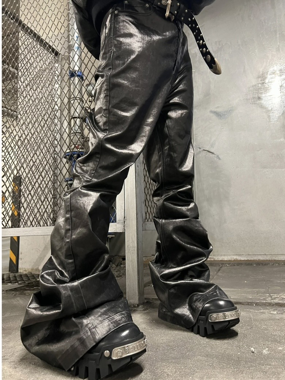 High Street Wide Leg Glossy Pu - Leather Work Pants recensione e prezzo
