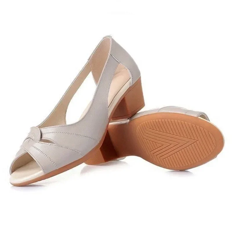 Black Peep Toe Mid Heel Sandal - Leather Work Outfit recensione e prezzo