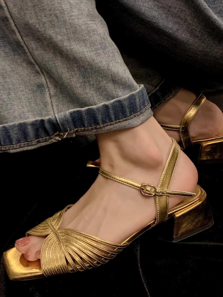 Elegant Women High Heels Hollo - Leather Work Outfit recensione e prezzo